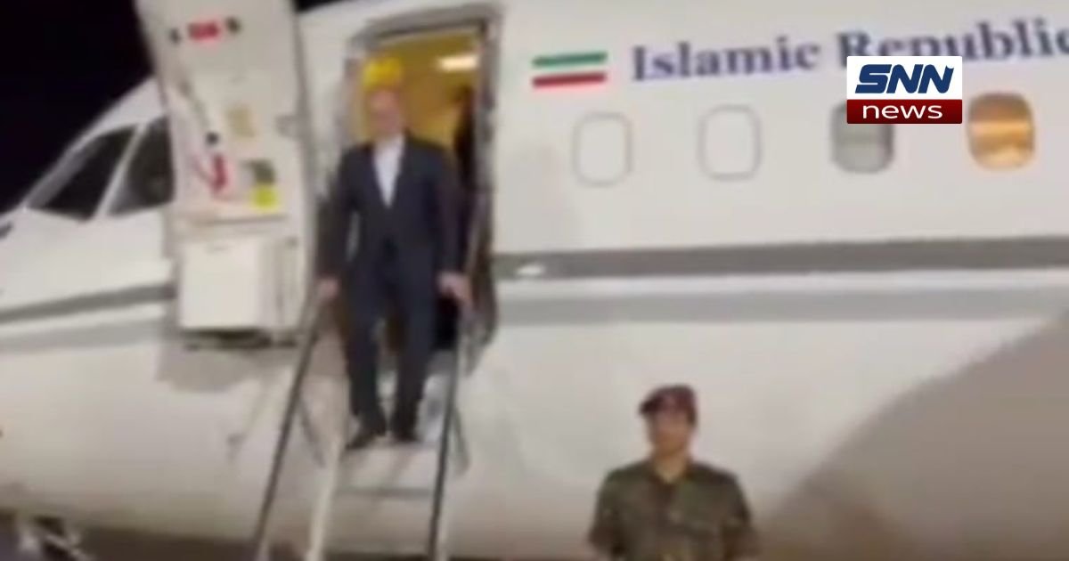 Iranian Foreign Minister Abbas Araghchi arrives in Muscat ahead of scheduled Iran–US diplomatic talks mediated by Oman.