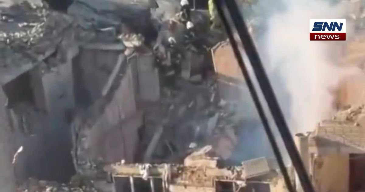 "Lviv Missile Attack: rescue workers search rubble of damaged residential building in Ukraine"